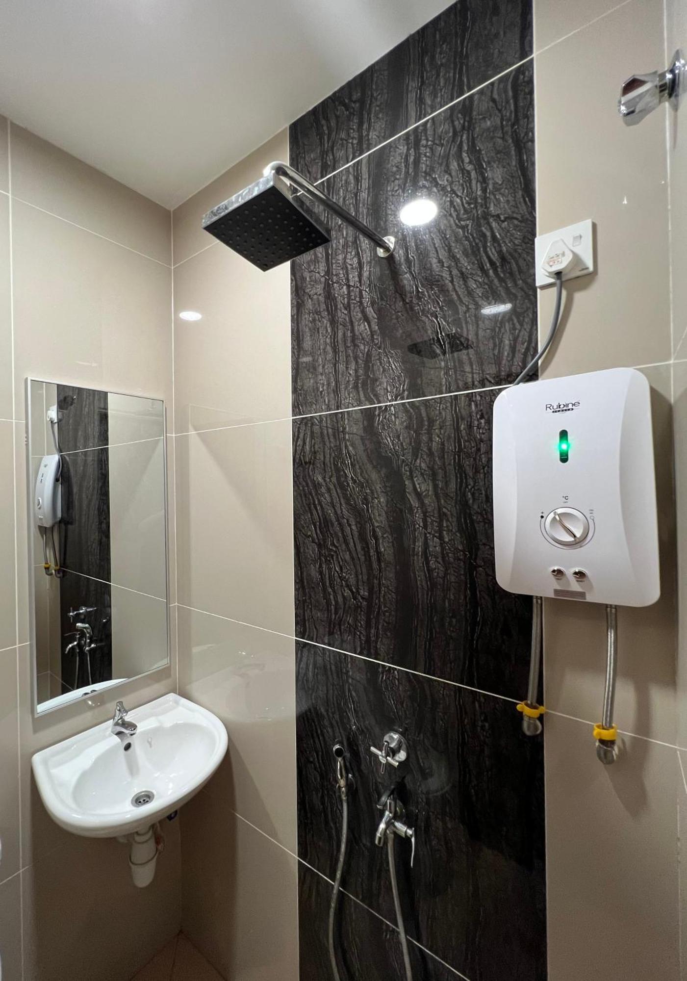 Kuantan Beserah Budget Hotel Экстерьер фото
